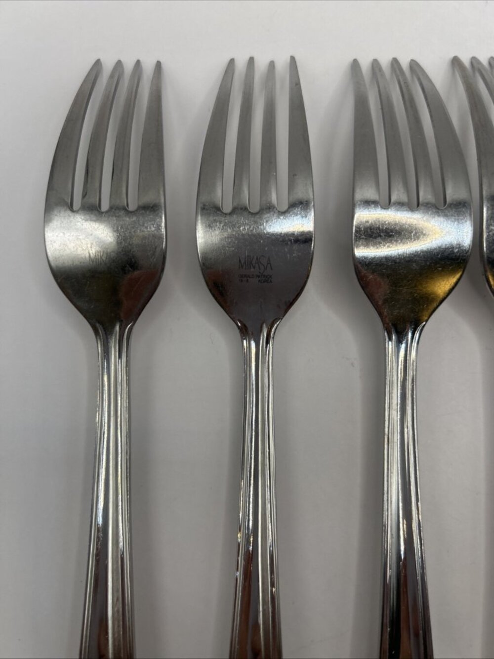 Mikasa CLASSICO SATIN Dinner Forks (Set of 8) Gerald Patrick 18/8 Korea 8 1/8" - Picture 15 of 16